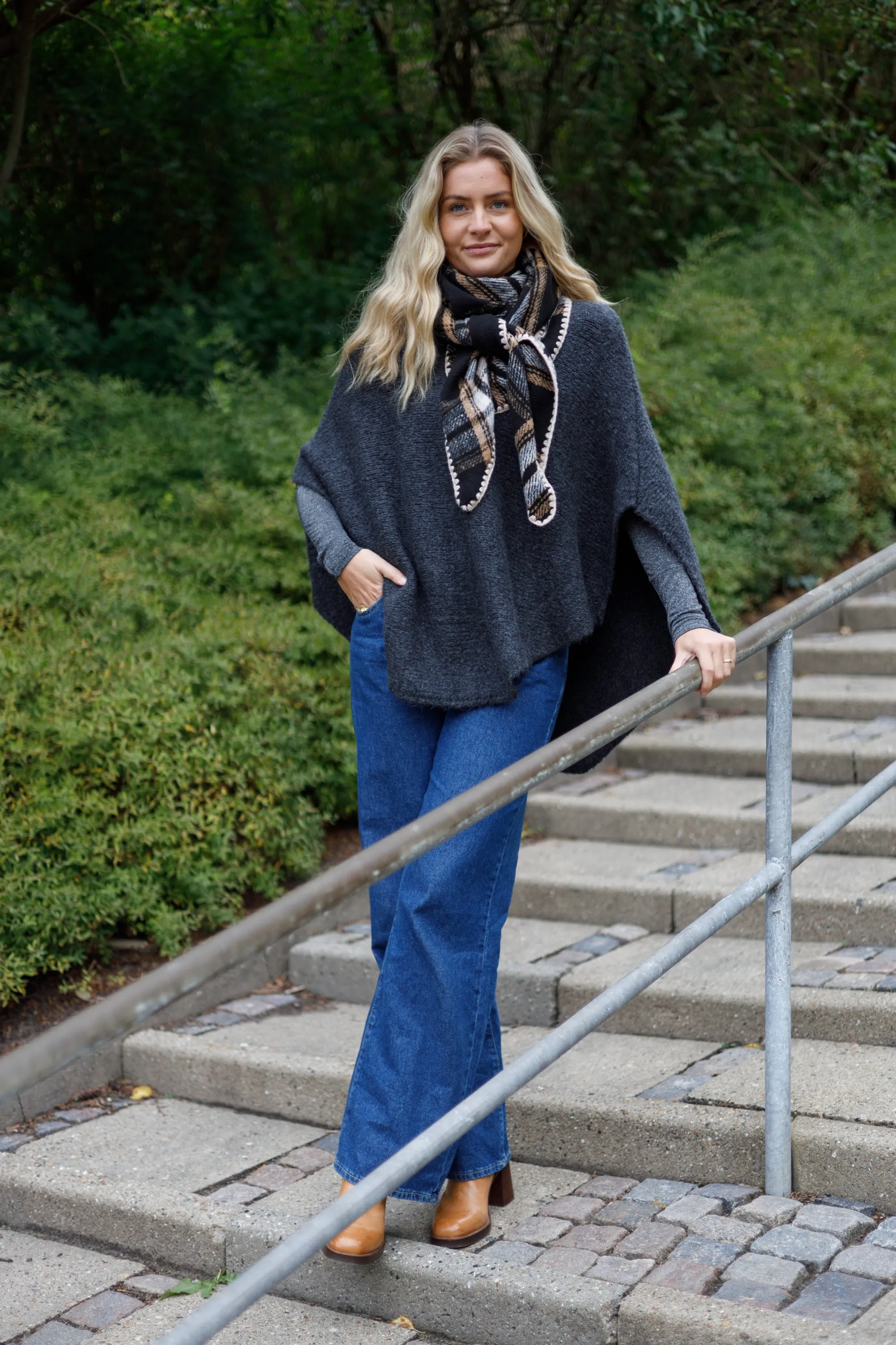 Black Colour Leoni Black Scarf