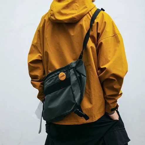 Hooded Jacket Men's Loose Three-dimensional Pocket Functional