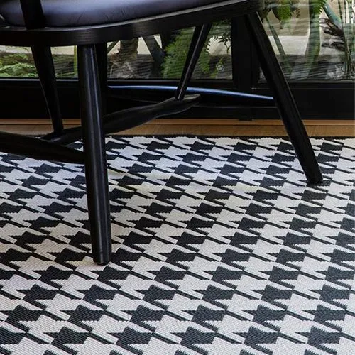 Houndstooth Black Rug