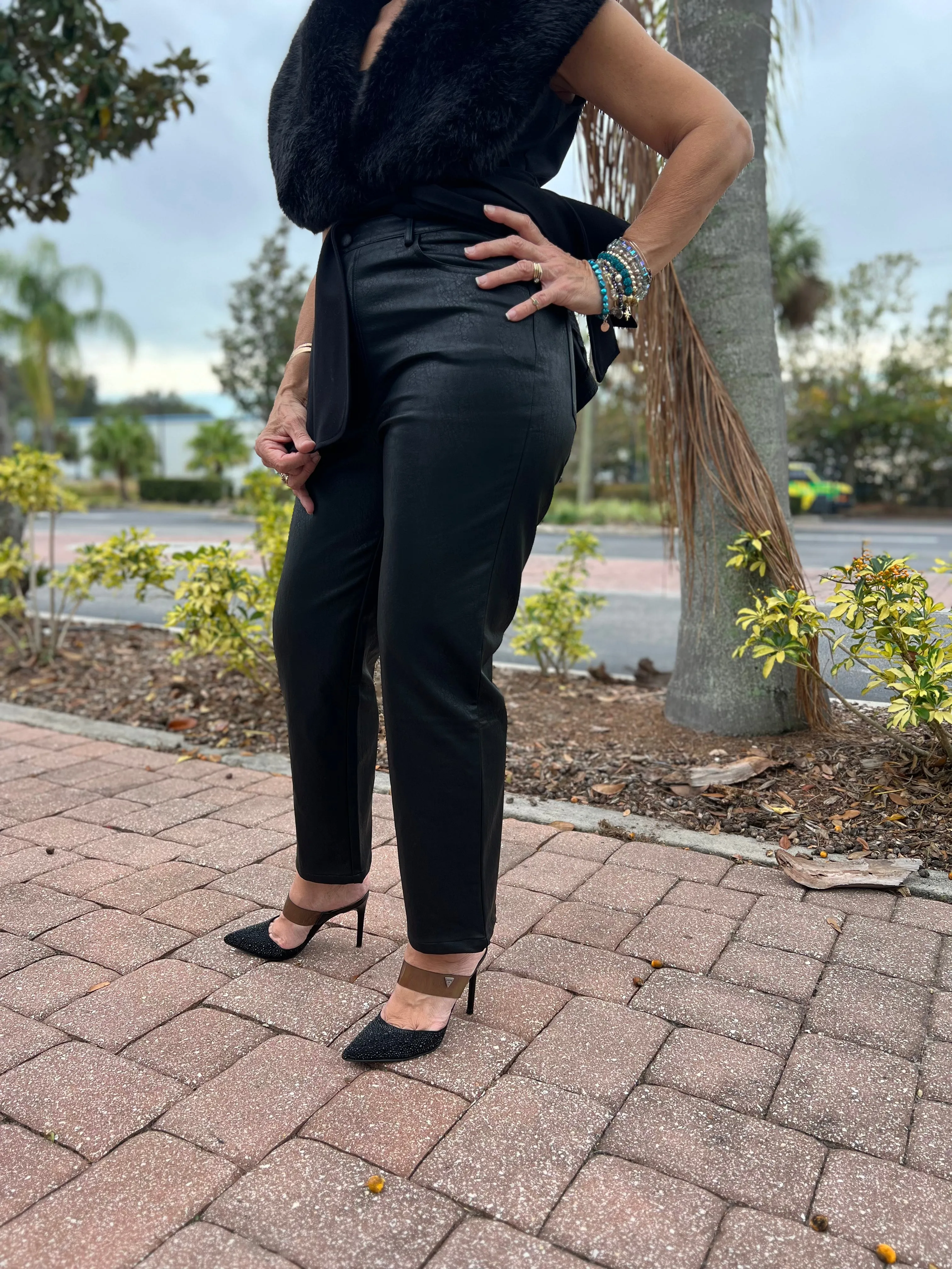 KISS AT MIDNIGHT FAUX LEATHER PANT
