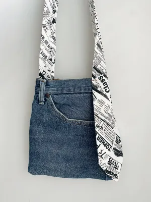 Newspaper Tie Pocket Purse