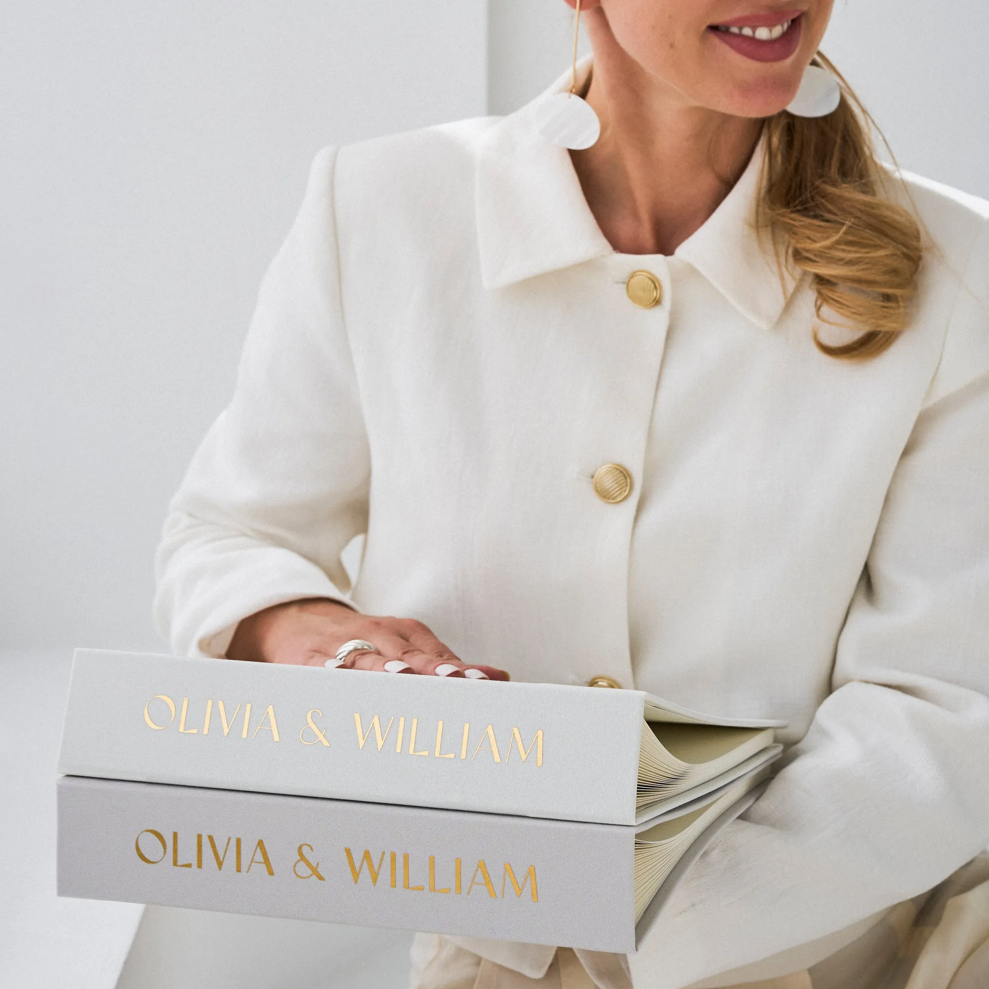 Silky White   Real Gold | Guest Book | Beach Wedding