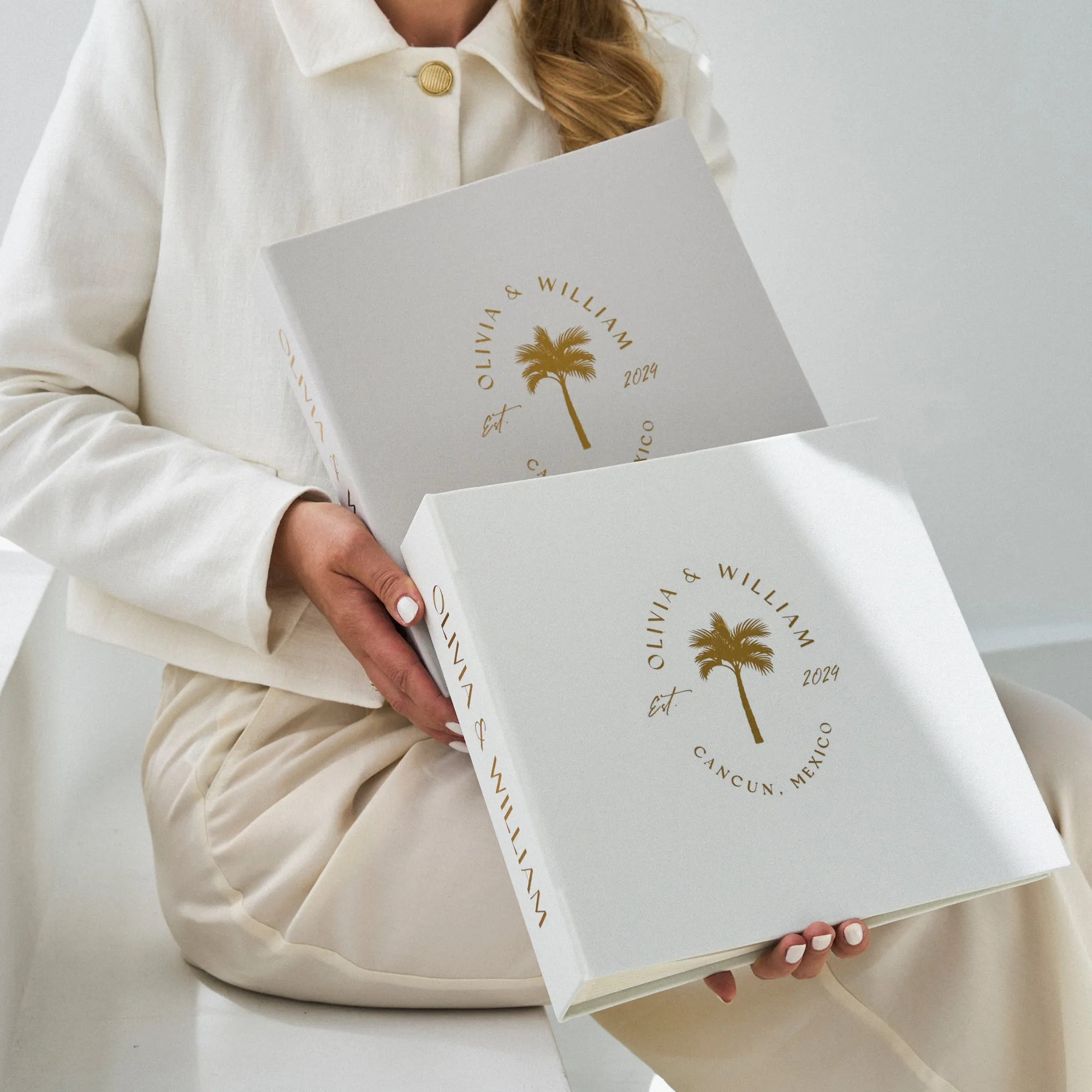 Silky White   Real Gold | Guest Book | Beach Wedding