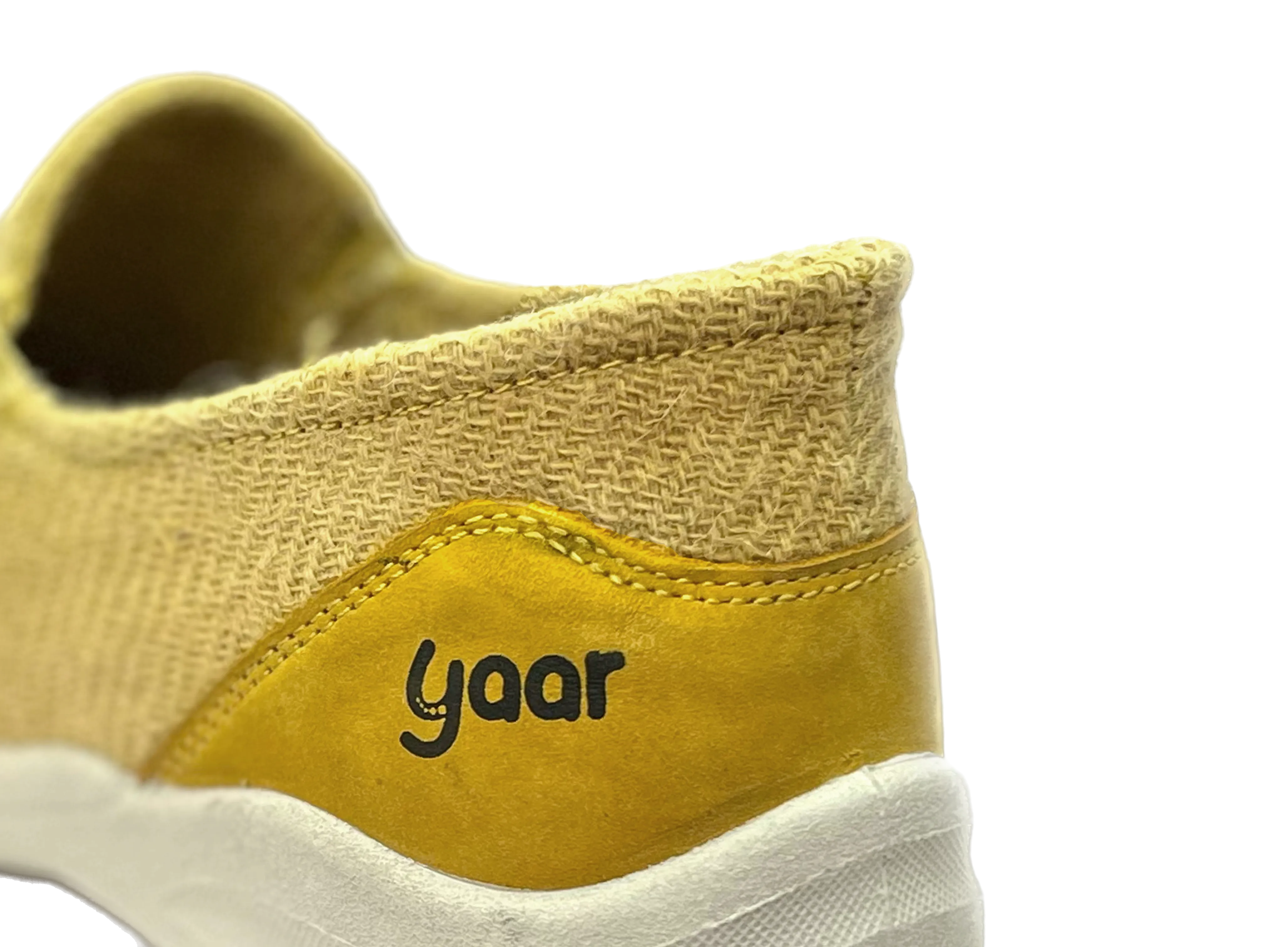 yaar - black - Urban Essentials