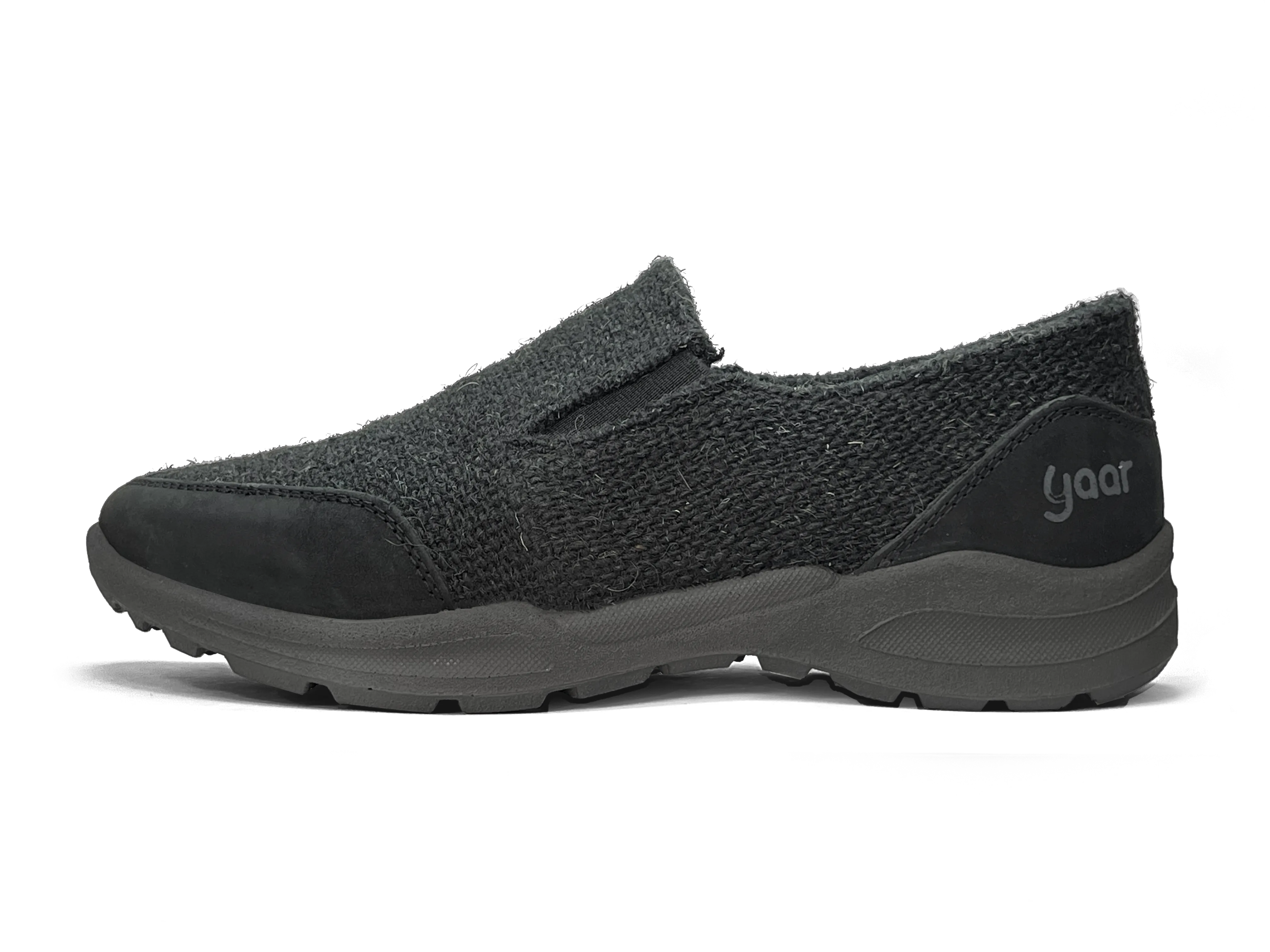 yaar - black - Urban Essentials