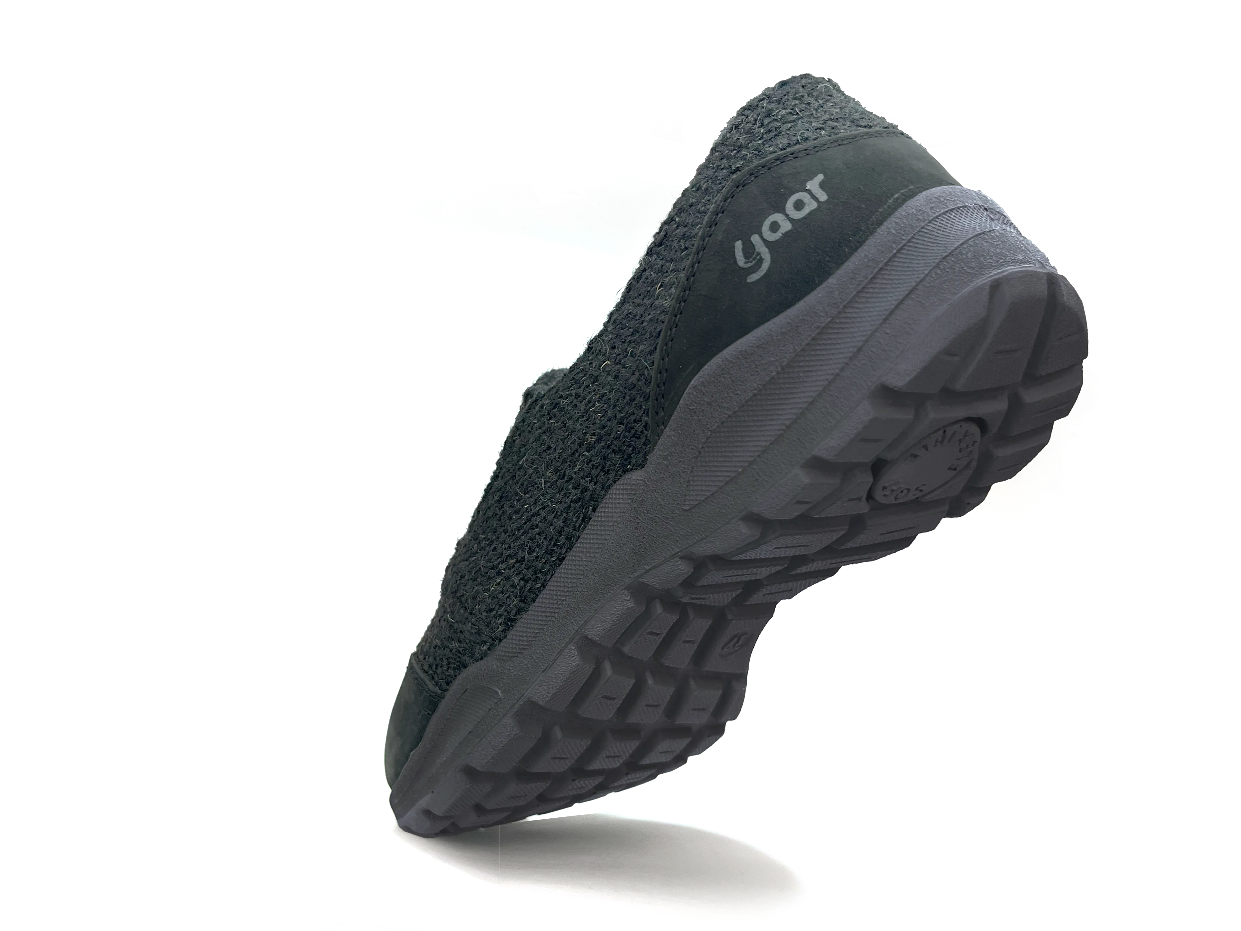 yaar - black - Urban Essentials